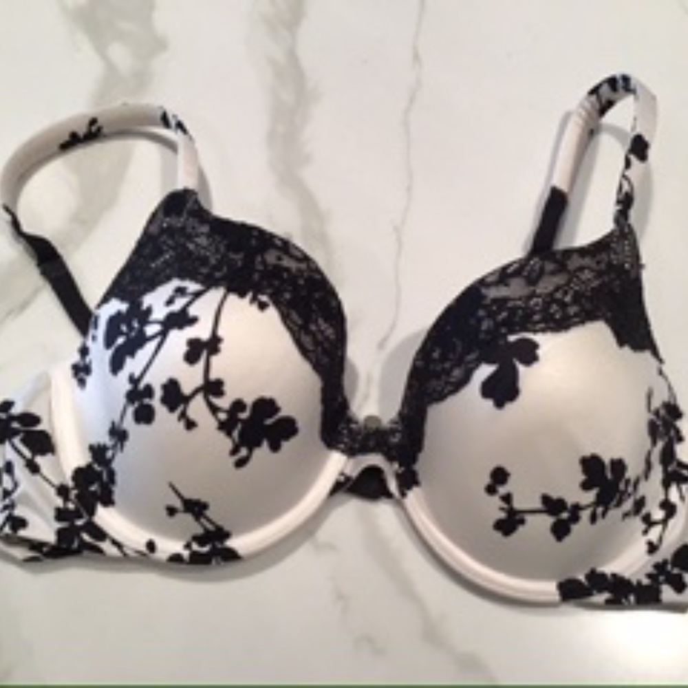 Victoria Secret 34C ivory & black Bra